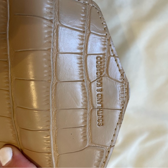 4 Wallets! - Picture 5 of 15